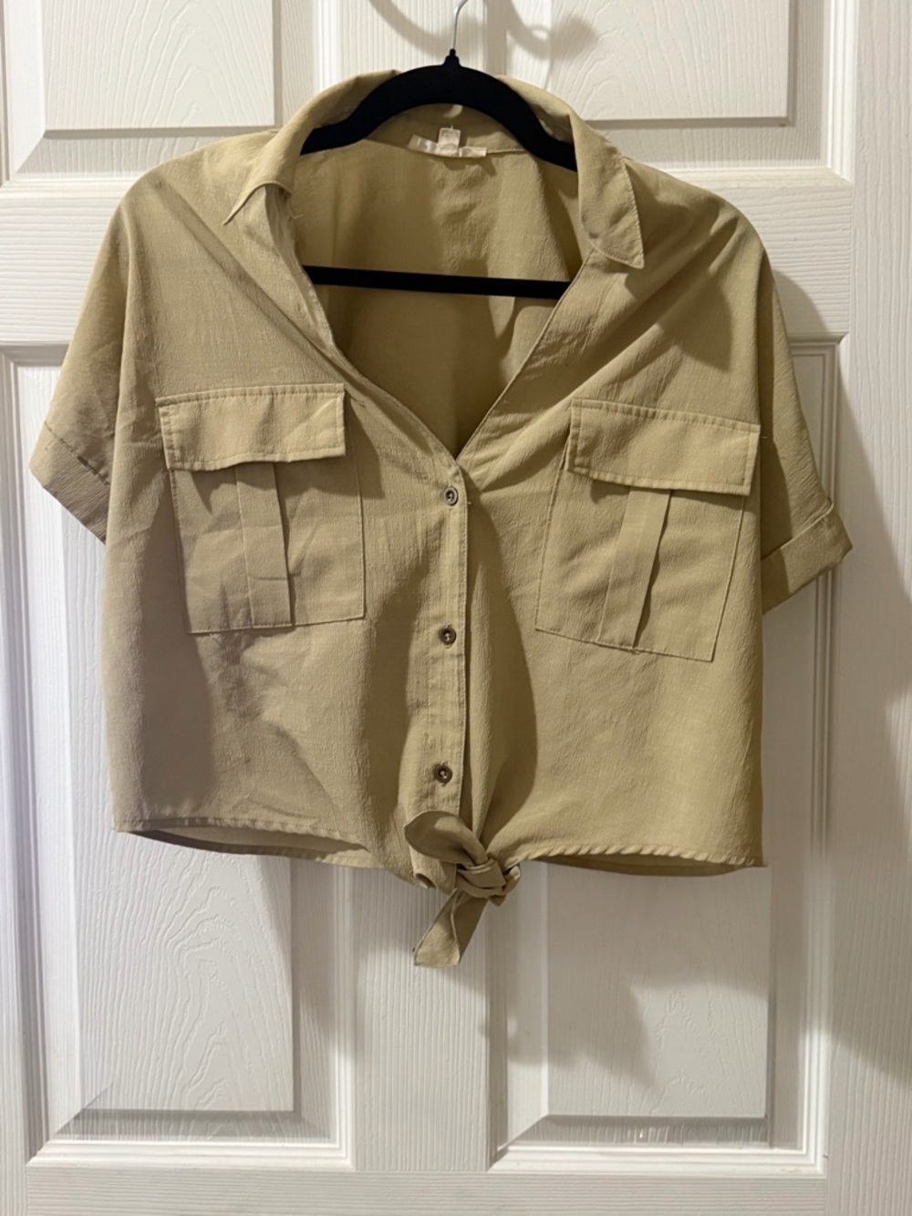 Lily Star Beige Short-Sleeve Tie-Front Button Down Shirt
